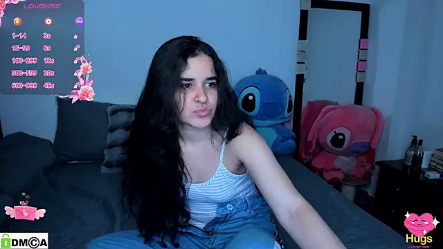 Snapshot of SweetMegan_1 chatting on October 21, 2025, 1:28 am SweetMegan 1 online show from October 21, 2025, 1:28 am