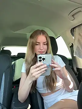 Snapshot of EvieEvans chatting on September 9, 2025, 3:11 pm EvieEvans online show from September 9, 2025, 3:11 pm