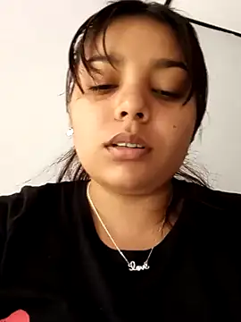 Snapshot of stefanie010 chatting on December 29, 2024, 3:46 pm stefanie010 online show from December 29, 2024, 3:46 pm