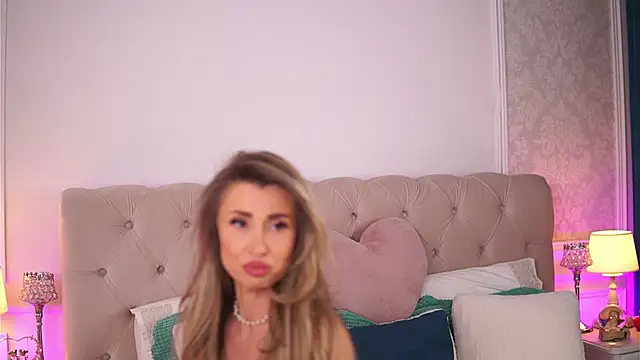 Snapshot of EnjoyableEmma chatting on January 30, 2025, 10:40 am EnjoyableEmma online show from January 30, 2025, 10:40 am