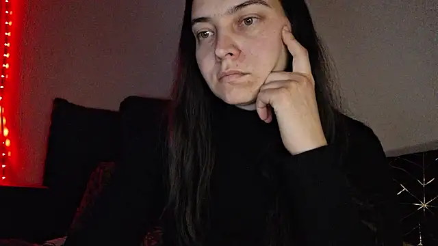 Snapshot of Cyndee_Winter chatting on December 13, 2024, 4:05 pm Cyndee Winter online show from December 13, 2024, 4:05 pm