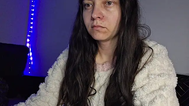 Snapshot of Cyndee_Winter chatting on December 21, 2024, 7:13 am Cyndee Winter online show from December 21, 2024, 7:13 am