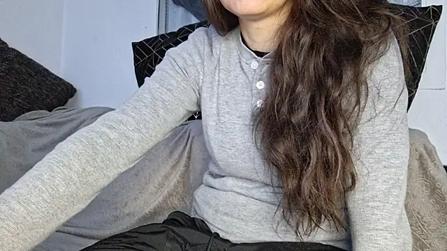 Snapshot of Cyndee_Winter chatting on January 2, 2025, 2:46 pm Cyndee Winter online show from January 2, 2025, 2:46 pm