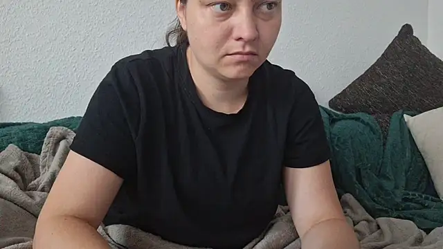 Snapshot of Cyndee_Winter chatting on September 10, 2025, 6:35 am Cyndee Winter online show from September 10, 2025, 6:35 am