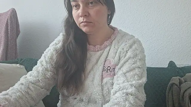 Snapshot of Cyndee_Winter chatting on October 15, 2025, 7:52 am Cyndee Winter online show from October 15, 2025, 7:52 am