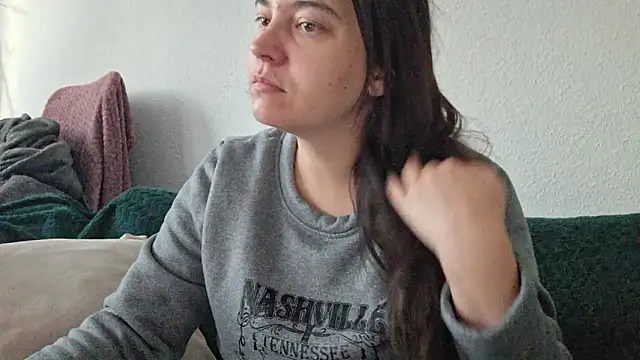 Snapshot of Cyndee_Winter chatting on October 18, 2025, 3:46 pm Cyndee Winter online show from October 18, 2025, 3:46 pm