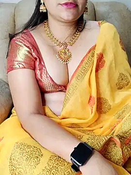 Traditional Housewife  online show from February 20, 2025, 5:29 pm