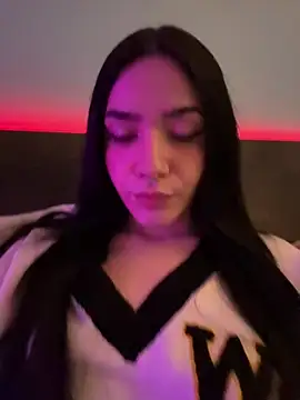 Snapshot of ShannonShanny chatting on January 29, 2025, 11:04 pm ShannonShanny online show from January 29, 2025, 11:04 pm