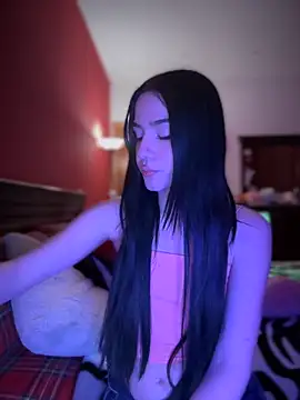 Snapshot of ShannonShanny chatting on February 5, 2025, 7:10 pm ShannonShanny online show from February 5, 2025, 7:10 pm