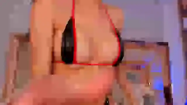 Snapshot of violetta-brown1 chatting on December 11, 2024, 3:24 am violetta-brown1 online show from December 11, 2024, 3:24 am