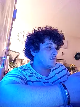 Snapshot of Daminou28 chatting on October 21, 2025, 9:59 pm Daminou28 online show from October 21, 2025, 9:59 pm