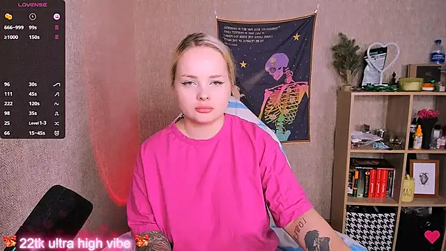 Snapshot of flower_sarah_ chatting on January 24, 2025, 12:10 pm flower sarah online show from January 24, 2025, 12:10 pm