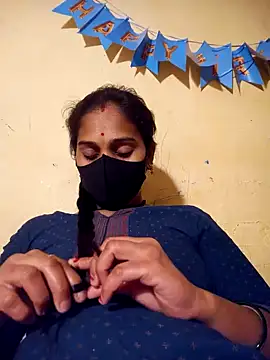 Snapshot of Hi_Radhika chatting on January 27, 2025, 4:22 pm Hi Radhika online show from January 27, 2025, 4:22 pm