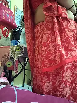 Snapshot of Hi_Radhika chatting on February 2, 2025, 5:37 pm Hi Radhika online show from February 2, 2025, 5:37 pm