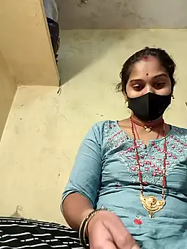 Snapshot of Hi_Radhika chatting on February 18, 2025, 4:04 am Hi Radhika online show from February 18, 2025, 4:04 am