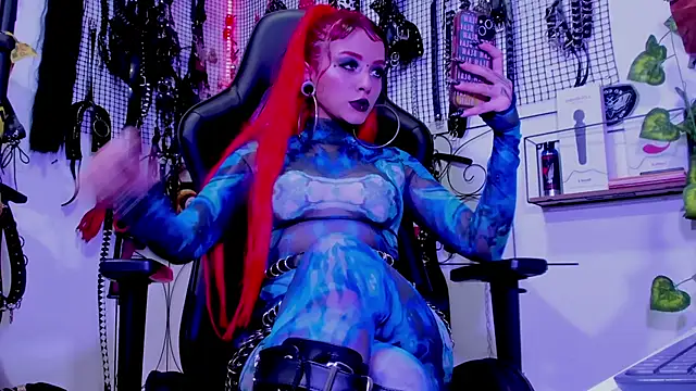 Snapshot of Agatha_BDSM chatting on March 10, 2025, 10:34 pm Agatha BDSM online show from March 10, 2025, 10:34 pm