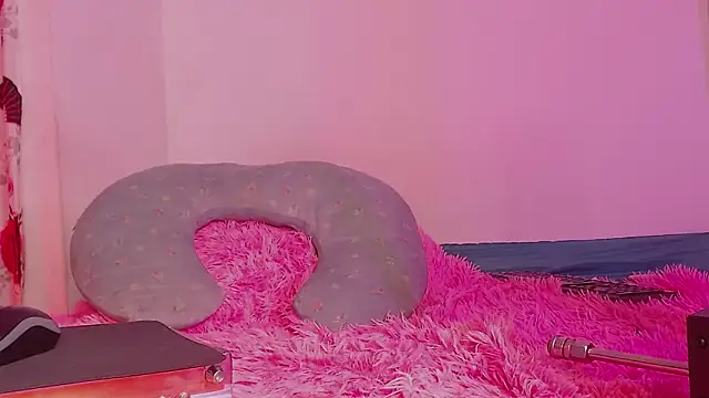 Snapshot of Miaa_Cameron chatting on December 26, 2024, 6:54 pm Miaa Cameron online show from December 26, 2024, 6:54 pm