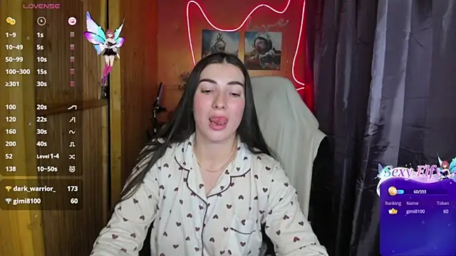 Snapshot of Fiery_Brunette_ chatting on December 31, 2024, 2:51 am Fiery Brunette  online show from December 31, 2024, 2:51 am