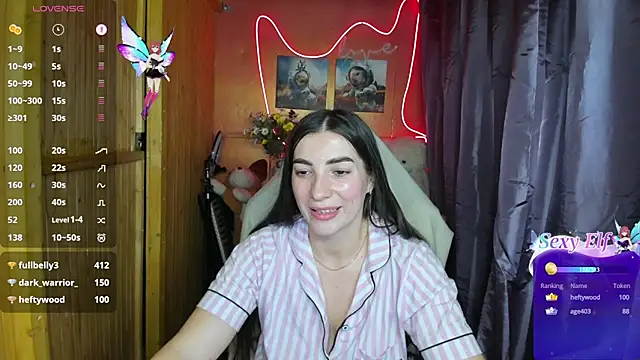 Snapshot of Fiery_Brunette_ chatting on January 1, 2025, 10:00 am Fiery Brunette  online show from January 1, 2025, 10:00 am