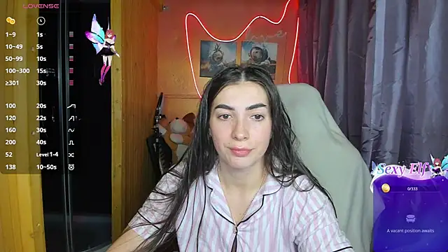 Snapshot of Fiery_Brunette_ chatting on February 17, 2025, 6:31 am Fiery Brunette  online show from February 17, 2025, 6:31 am