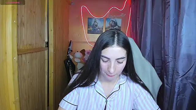 Snapshot of Fiery_Brunette_ chatting on February 18, 2025, 12:49 pm Fiery Brunette  online show from February 18, 2025, 12:49 pm