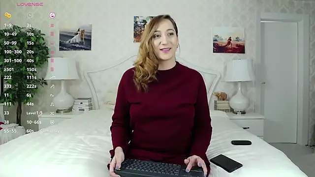 Snapshot of IreneHope chatting on March 7, 2025, 11:18 am IreneHope online show from March 7, 2025, 11:18 am