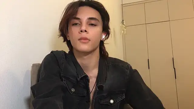 Snapshot of k0sta_ chatting on December 30, 2024, 5:34 pm k0sta online show from December 30, 2024, 5:34 pm