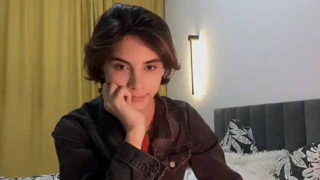 Snapshot of k0sta_ chatting on January 22, 2025, 8:06 pm k0sta online show from January 22, 2025, 8:06 pm