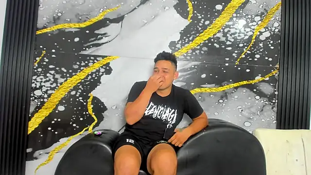 Snapshot of sweethot___ chatting on September 26, 2025, 1:37 pm sweethot online show from September 26, 2025, 1:37 pm