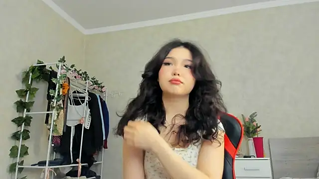 Snapshot of wastforu chatting on February 19, 2025, 8:22 am wastforu online show from February 19, 2025, 8:22 am