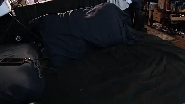 Snapshot of Dark_Asteroid chatting on September 29, 2025, 2:11 pm Dark Asteroid online show from September 29, 2025, 2:11 pm