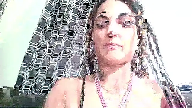 StripKi online show from October 24, 2025, 7:32 pm
