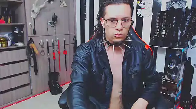 daven56 online show from February 3, 2025, 1:51 pm