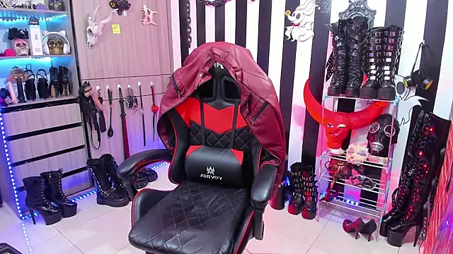 daven56 online show from September 20, 2025, 1:45 pm