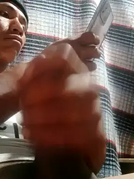 Snapshot of Moreno1813 chatting on February 8, 2025, 9:56 am Moreno1813 online show from February 8, 2025, 9:56 am