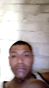 Snapshot of Moreno1813 chatting on September 12, 2025, 9:20 am Moreno1813 online show from September 12, 2025, 9:20 am