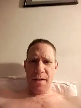 Snapshot of Blondinet92 chatting on February 13, 2025, 7:42 pm Blondinet92 online show from February 13, 2025, 7:42 pm