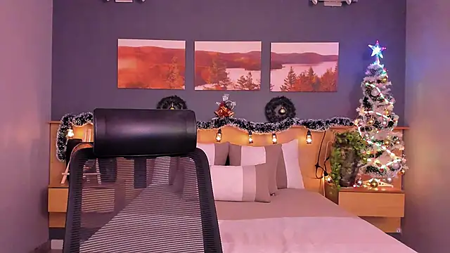 Snapshot of LiliJones_ chatting on December 11, 2024, 7:57 pm LiliJones online show from December 11, 2024, 7:57 pm