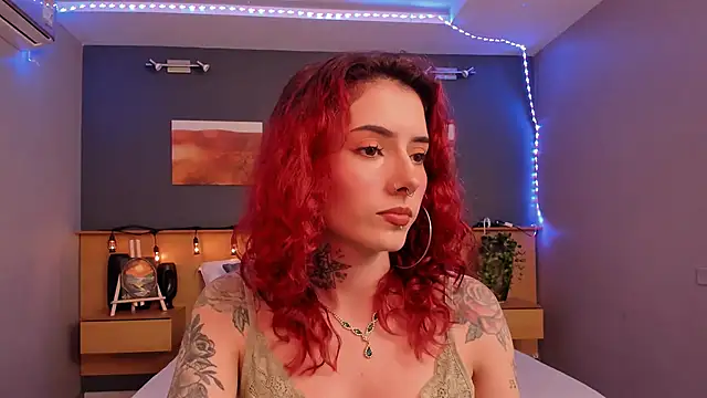 Snapshot of LiliJones_ chatting on January 11, 2025, 4:57 pm LiliJones online show from January 11, 2025, 4:57 pm