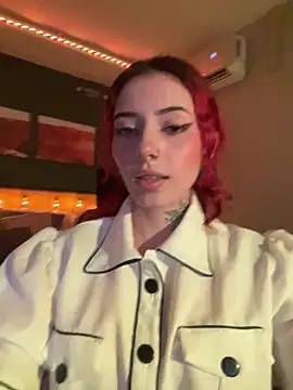 Snapshot of LiliJones_ chatting on January 13, 2025, 9:20 pm LiliJones online show from January 13, 2025, 9:20 pm