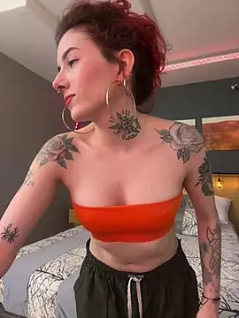 Snapshot of LiliJones_ chatting on January 18, 2025, 4:42 pm LiliJones online show from January 18, 2025, 4:42 pm