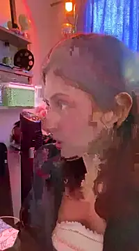 Snapshot of LiliJones_ chatting on January 31, 2025, 8:22 pm LiliJones online show from January 31, 2025, 8:22 pm