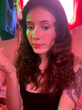 Snapshot of LiliJones_ chatting on October 2, 2025, 5:31 pm LiliJones online show from October 2, 2025, 5:31 pm