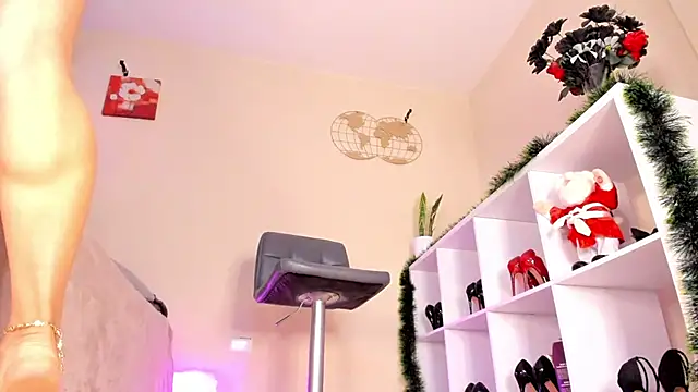 Snapshot of Itzeldreams chatting on December 26, 2024, 1:10 pm Itzeldreams online show from December 26, 2024, 1:10 pm