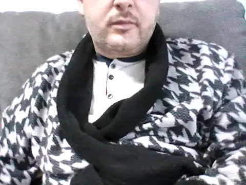 Snapshot of daky_86 chatting on December 15, 2024, 3:42 pm daky 86 online show from December 15, 2024, 3:42 pm