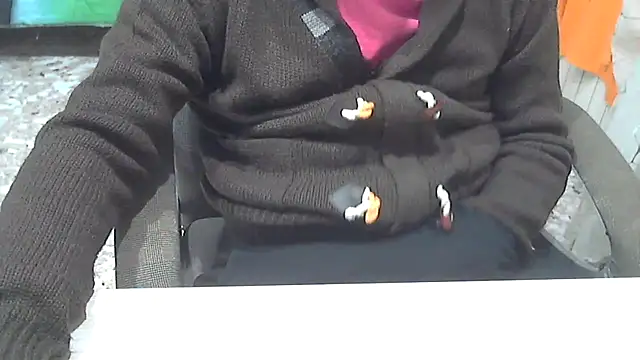 Snapshot of daky_86 chatting on December 22, 2024, 3:11 pm daky 86 online show from December 22, 2024, 3:11 pm