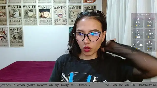 Snapshot of wild_kittys chatting on October 26, 2025, 10:47 pm wild kittys online show from October 26, 2025, 10:47 pm