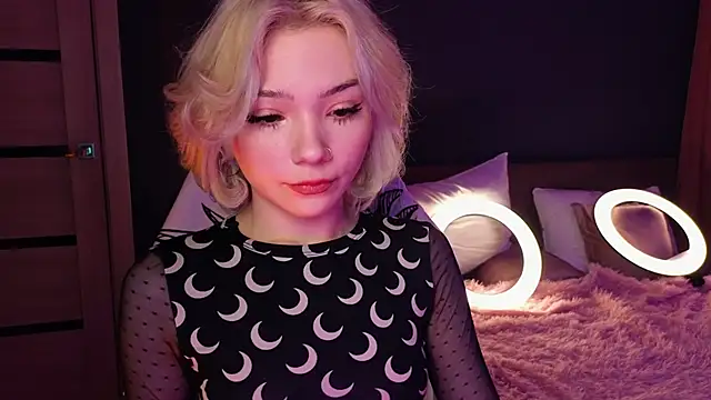 Snapshot of SandraBoyl chatting on February 6, 2025, 1:16 am SandraBoyl online show from February 6, 2025, 1:16 am