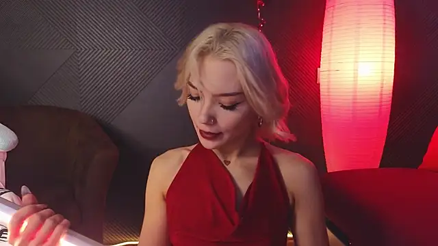 Snapshot of SandraBoyl chatting on February 25, 2025, 4:14 am SandraBoyl online show from February 25, 2025, 4:14 am