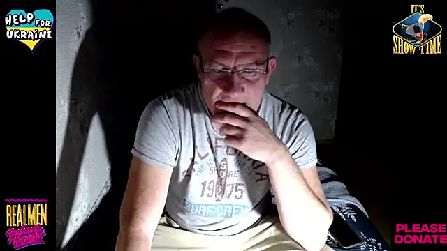 Snapshot of Bossun79 chatting on October 7, 2025, 6:38 pm Bossun79 online show from October 7, 2025, 6:38 pm